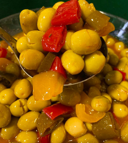 olives-cassees-pimentees-goulettoise-potager-coudoux